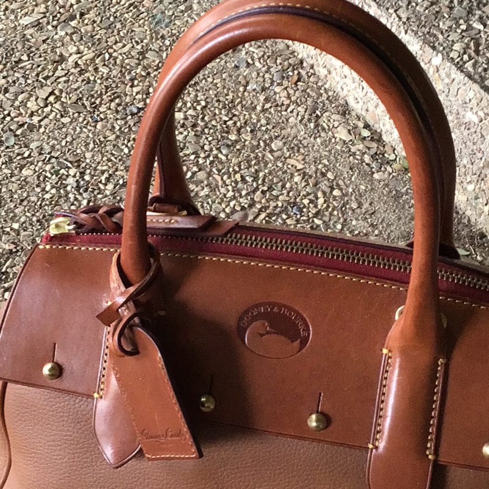 DOONEY & BOURKE large capacity dual toned leather satchel in Natural, like new - Picture 5 of 12
